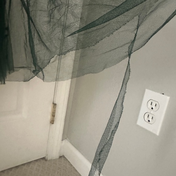 Plus Size Emerald Green Sequin Tulle Formal Dress - Picture 5 of 8